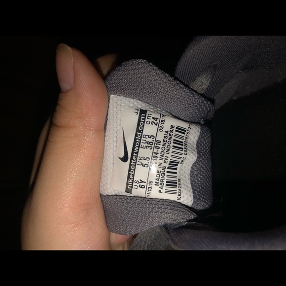 Nike’s runner - Picture 3 of 3